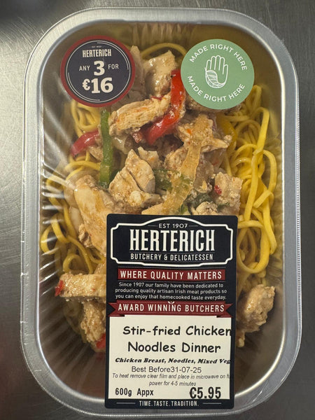 Herterich Stir-fried Chicken Noodles Dinner ready meal with chicken breast, noodles, and mixed vegetables in a clear plastic container.